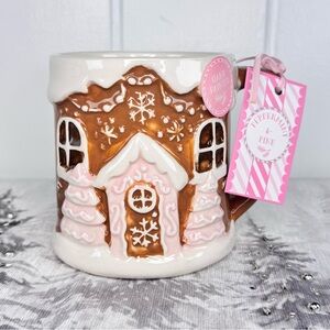 NEW Peppermint & Pine Gingerbread House Christmas Mug
